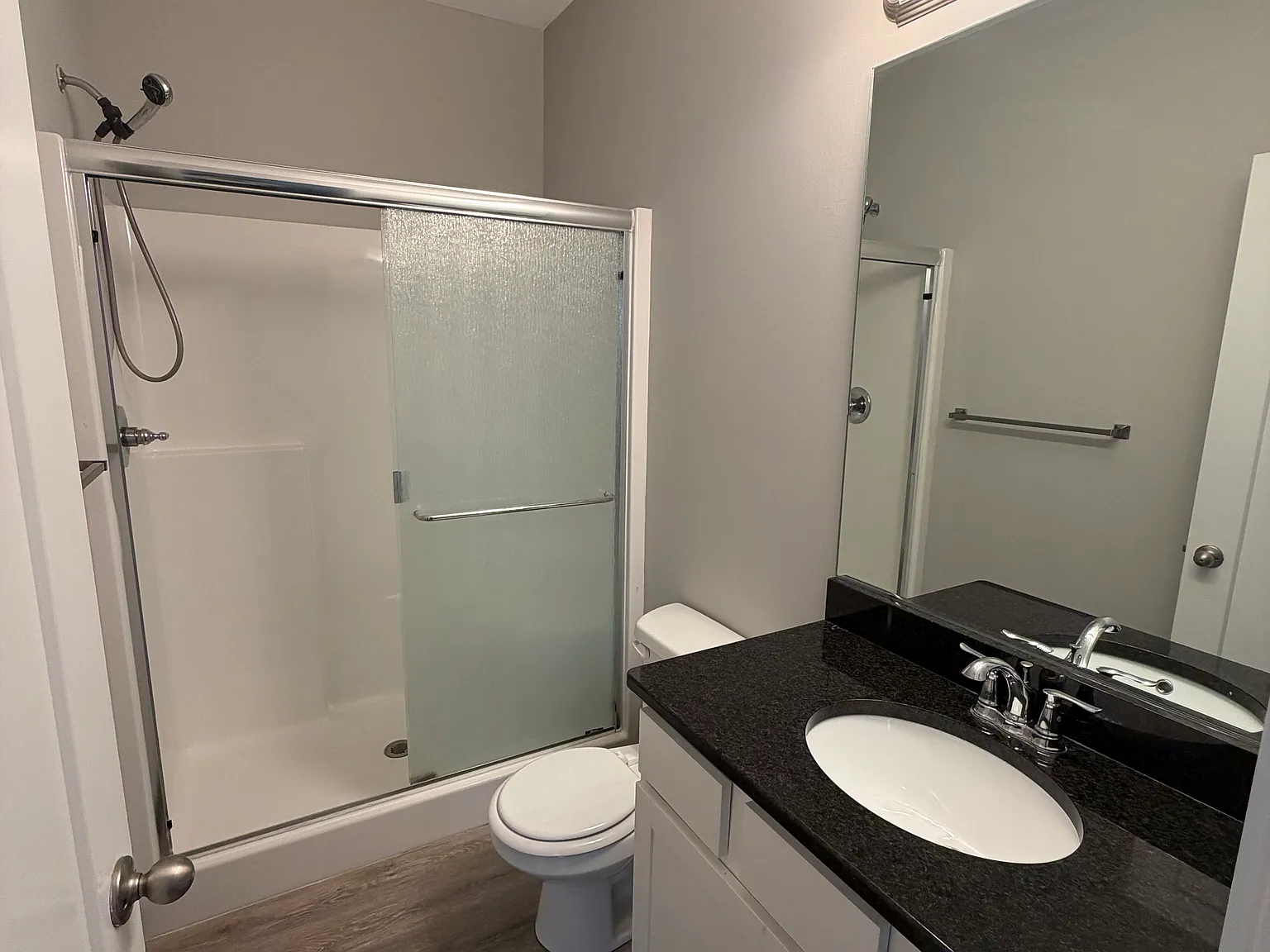 3 bed, 1101 sqft, $1,500 — Photo 4