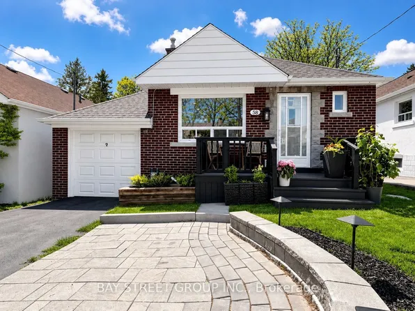 58 Albert Ave, Toronto, ON M8V 2L7