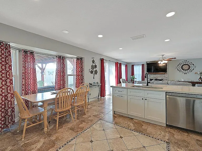 2052 Gold River Dr — Photo 14