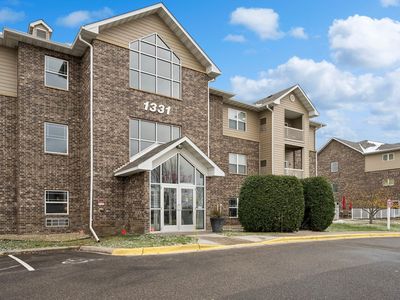 1331 Lake Dr #A304, Chanhassen, MN, 55317