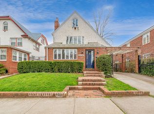 70-23 Harrow St, Forest Hills, NY 11375