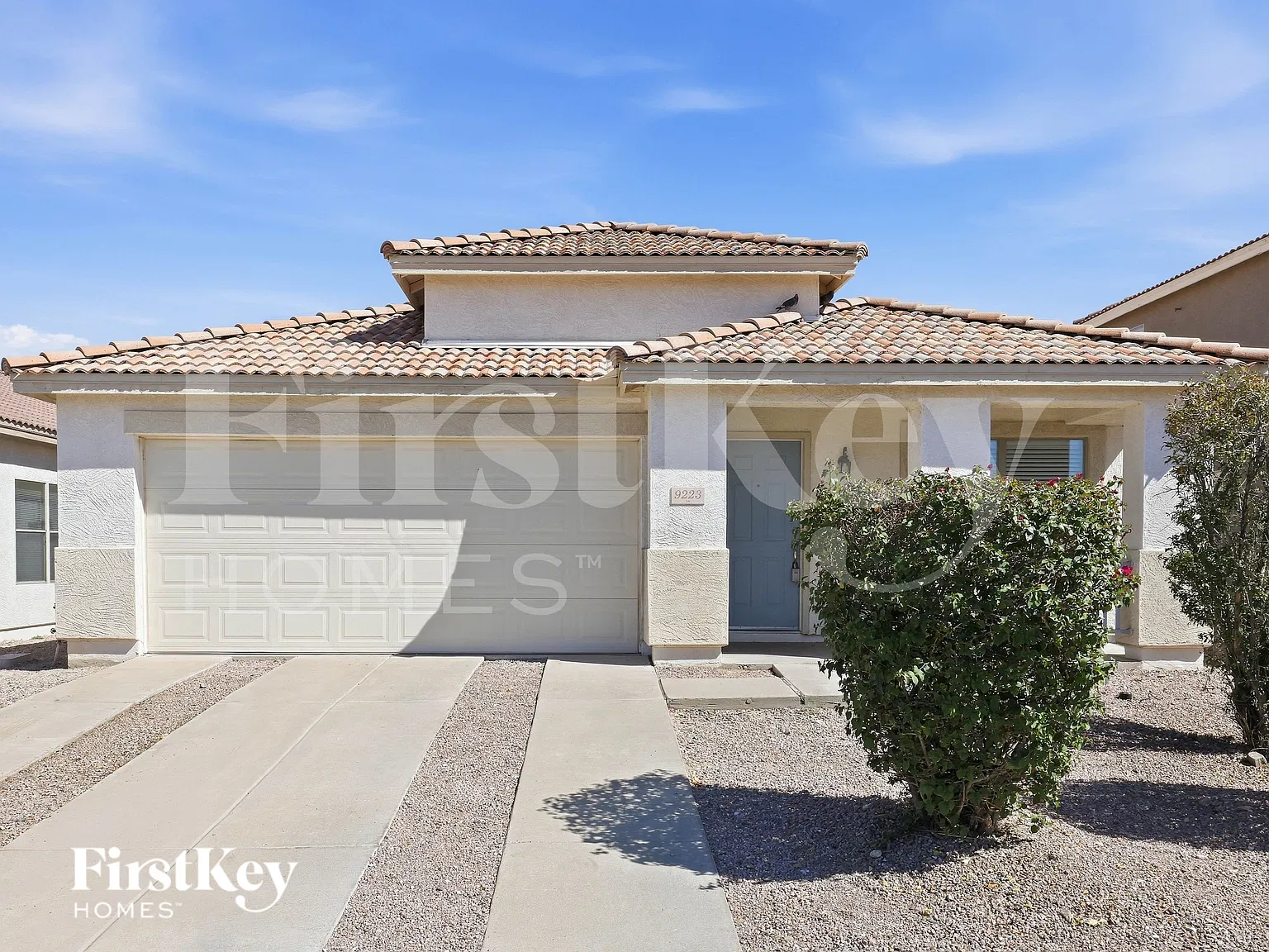 4 bed, 2.0 bath, 1978 sqft, $1,990 — Photo 1