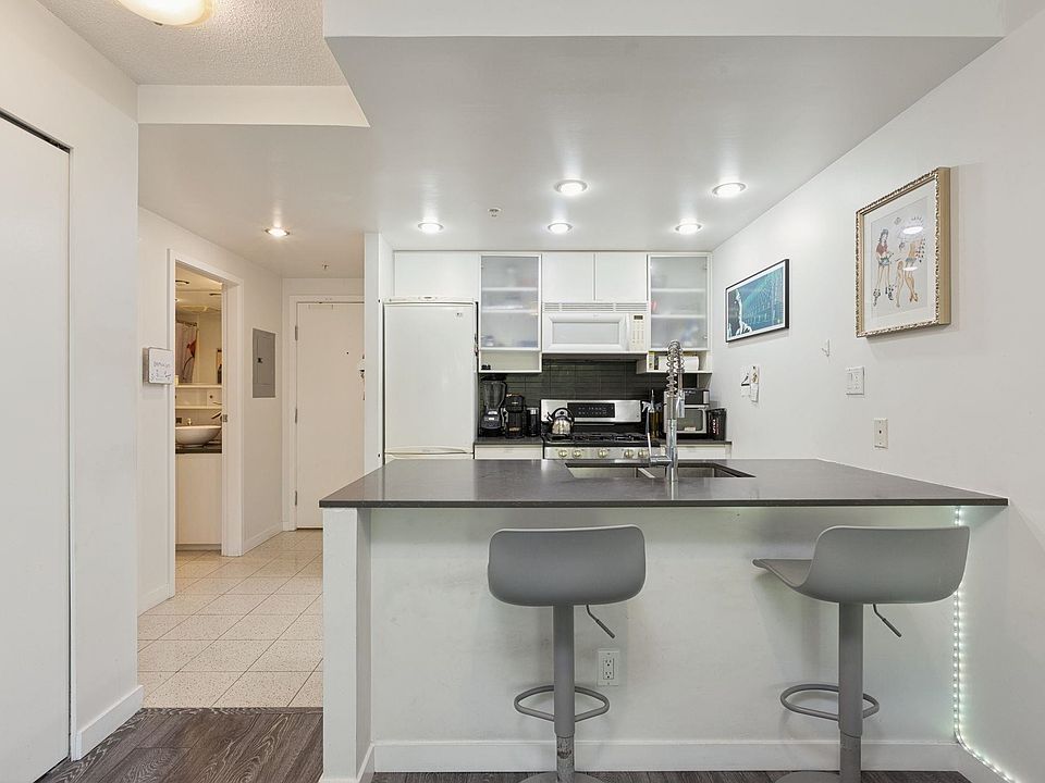 1st image of 928 Beatty St #309