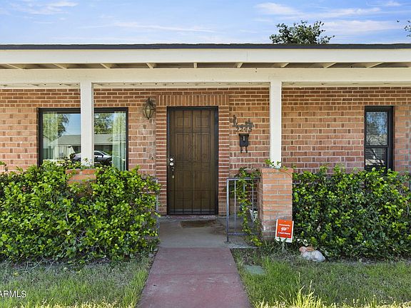 5th image of 2245 E Glenrosa Ave
