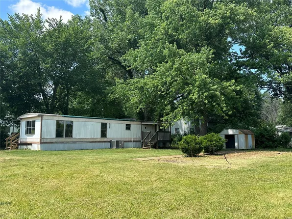 906 Joyce Dr, Farmington, MO 63640