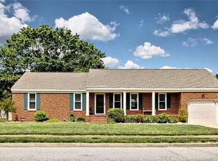 620 Willow Oak Dr, Chesapeake, VA 23322