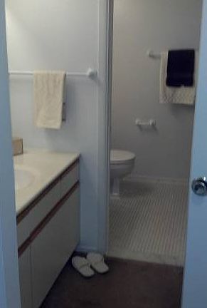 5th image of 2136 Glencoe Hills Dr APT 9