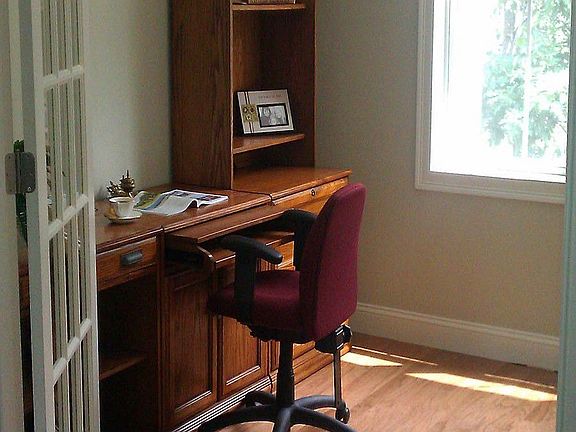 3rd image of 1806 Dogwood Cir