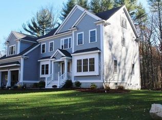 1 Russett Rd, Bedford, MA 01730