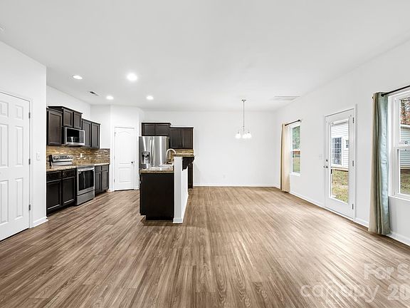4th image of 6307 Sydney Mae Ln