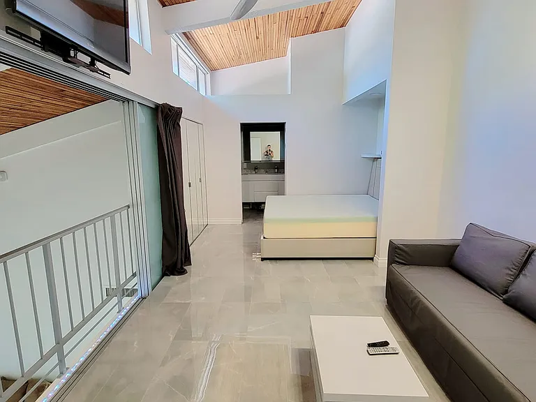 5460 White Oak Ave — Photo 14