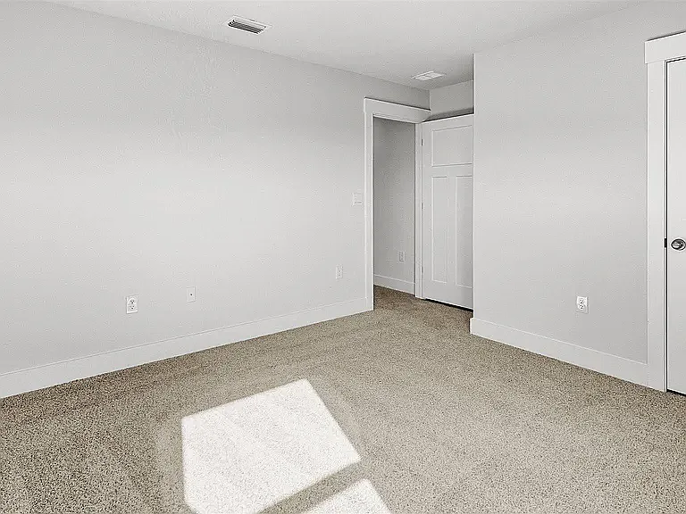 5583 Clarity St — Photo 14