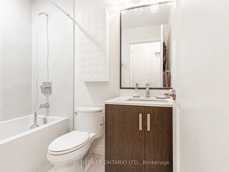 1575 Lakeshore Rd W #161 — Photo 16