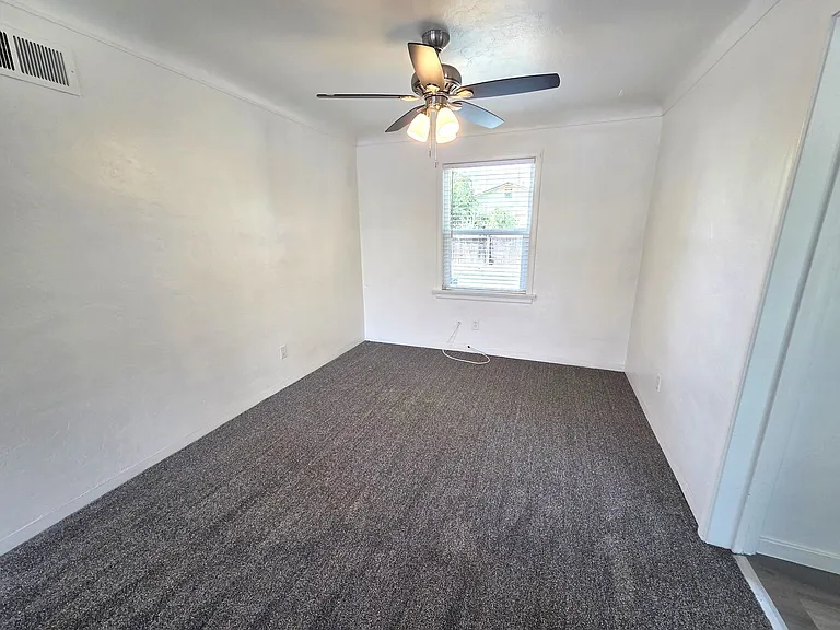 195 E Mountain View Ave — Photo 3