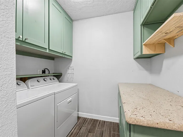 4513 W 43rd St — Photo 10