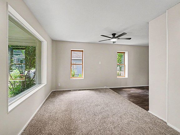 3rd image of 1309 Rosedale St