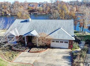 18 Rannoch Dr, Bella Vista, AR 72715