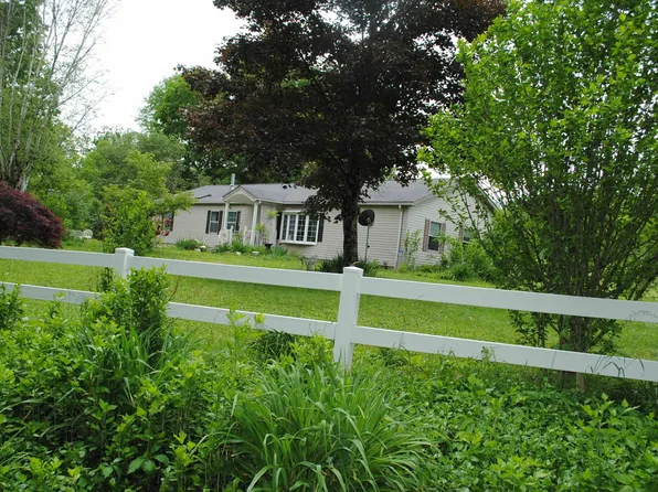 2974 Union Rd, Philippi, WV 26416