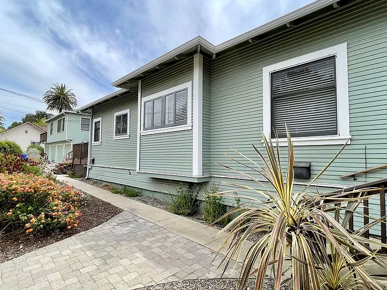 Charming Railroad District 2-Bedroom with Large Deck and 1-Car Garage — Photo 16