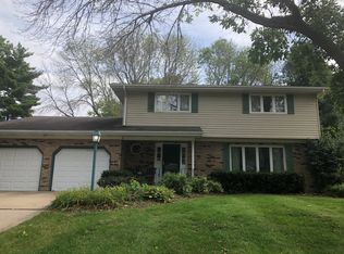 4415 Belle Ave, Davenport, IA 52807