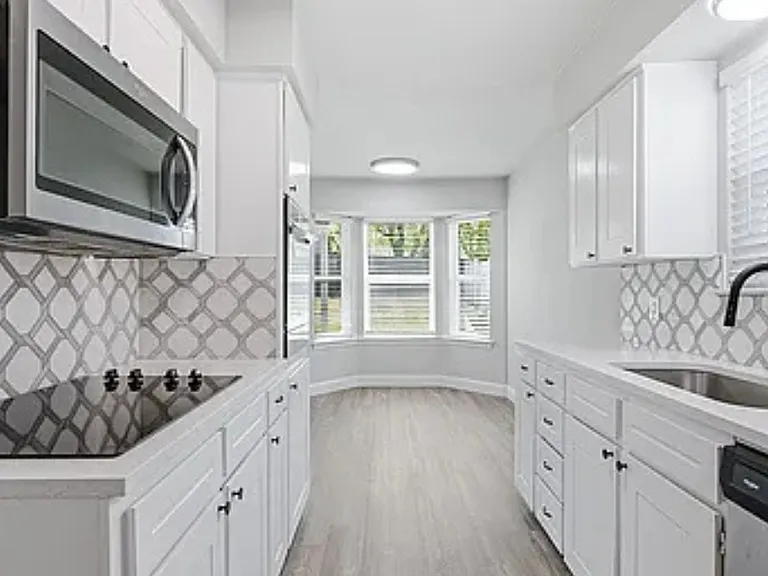 6612 Murel Dr — Photo 2