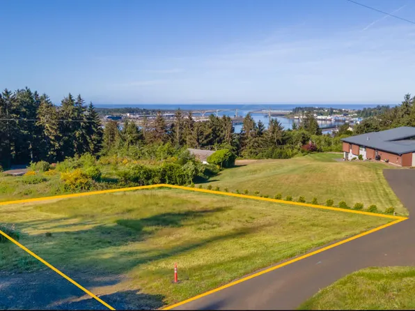 T/l 300 Se Norman St, Newport, OR 97365