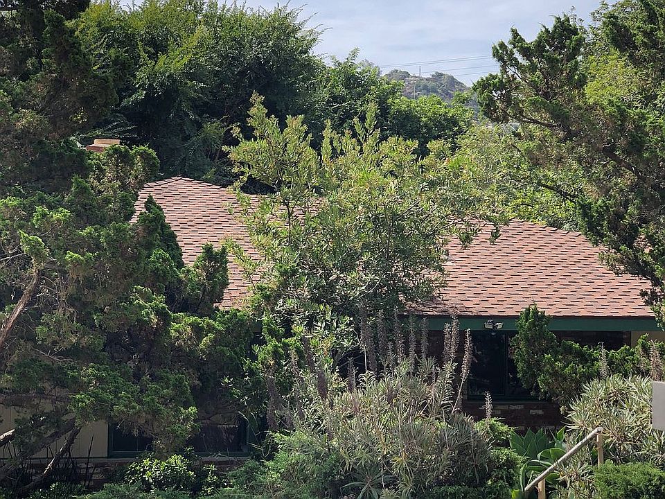 A very private mountain home