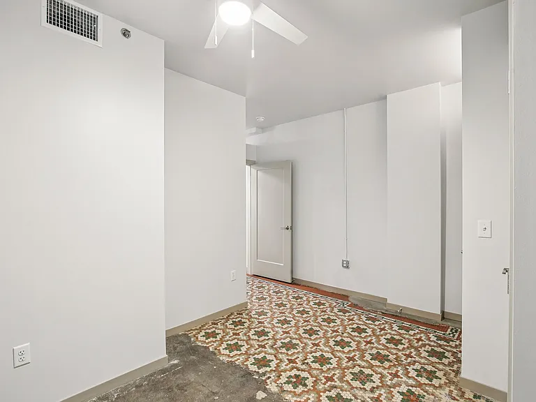 Sentinel Lofts — Photo 19