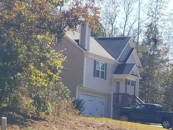 3rd image of 140 Meadow Lake Dr