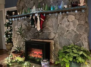 2075 Hardware Rd, Scottsville, VA 24590