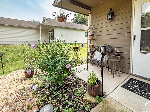923  Ward Lawrence, KS listing photo #4