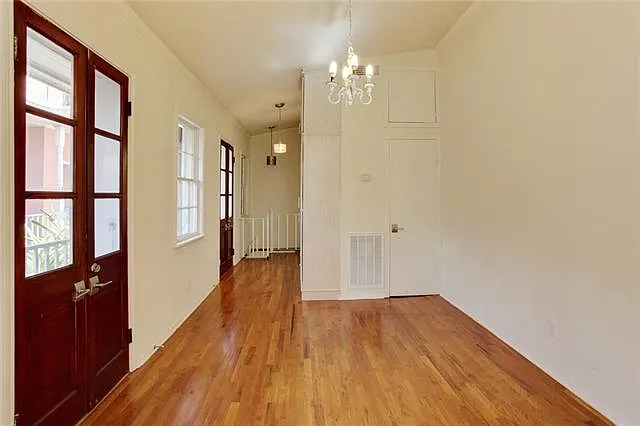 523 Dumaine St — Photo 4