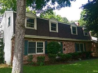 7052 Elden Dr, Sylvania, OH 43560