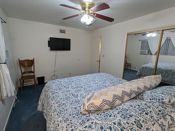 4th image of 3212 E Oak Knoll Dr