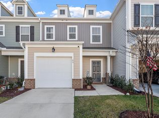 63 Pale Moss Dr, Clayton, NC 27527