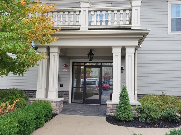 233 La Grande Ave APT 206