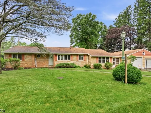 44 Burnt Hill Rd, Montgomery Twp., NJ 08558