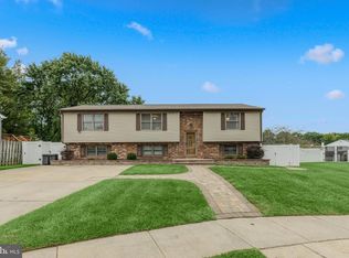 11 Horse Chestnut Ct, Baltimore, MD 21221