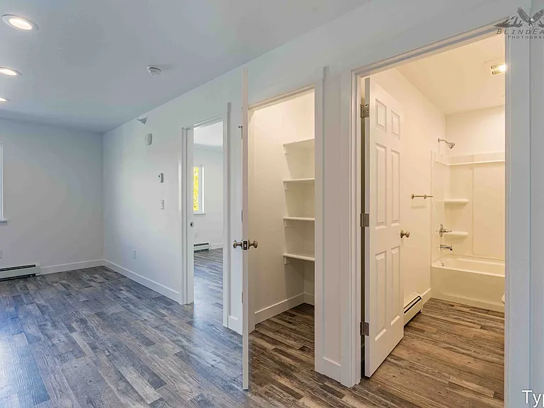415 E Beaver Ave #21 — Photo 3