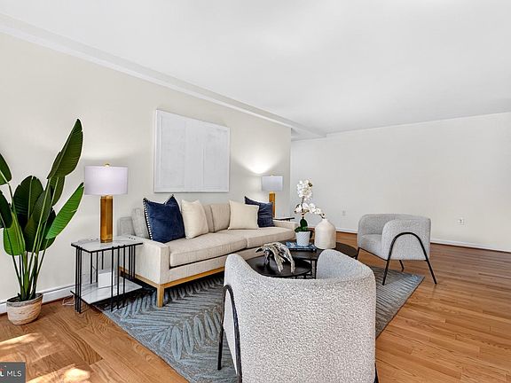 5th image of 4114 Davis Pl NW APT 104