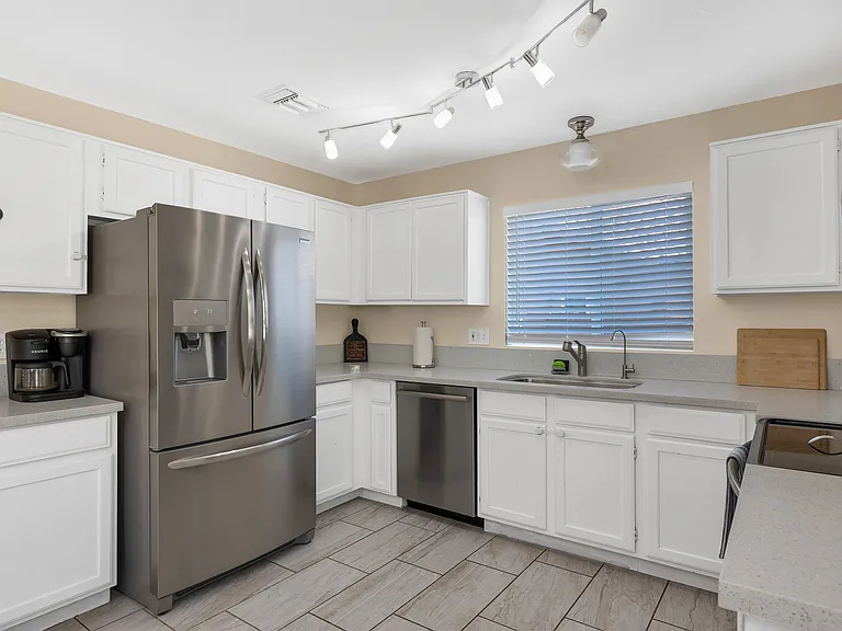 4285 W Plantation St — Photo 15
