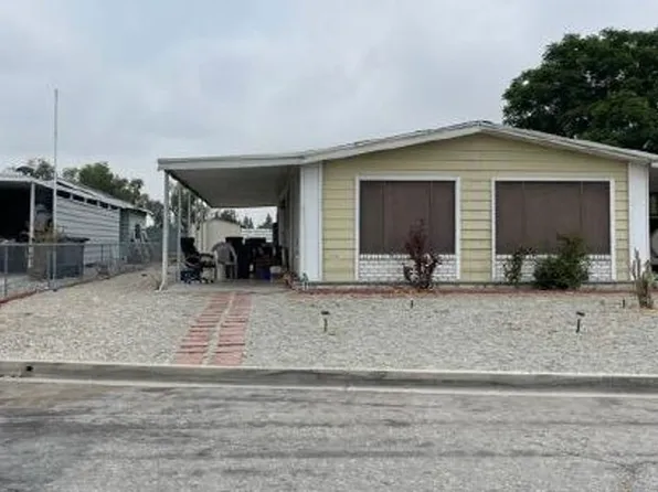 363 Long St, Hemet, CA 92543