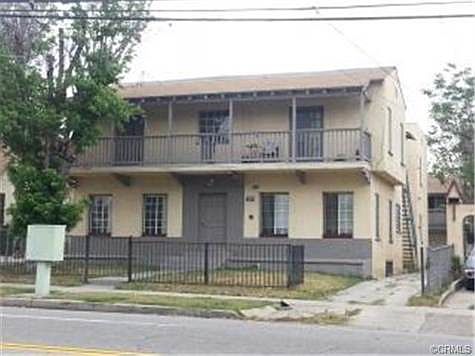 2nd image of 1379 N Arrowhead Ave #C