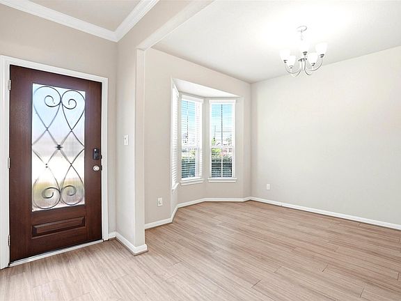 5th image of 18915 Hartford Falls Ln