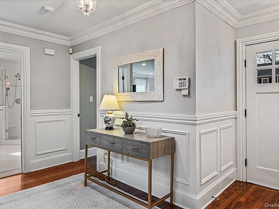 5th image of 12 Whitehall Road