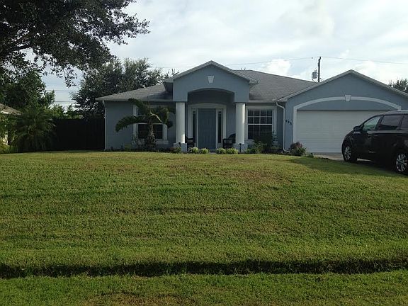 2nd image of 443 SW Log Dr