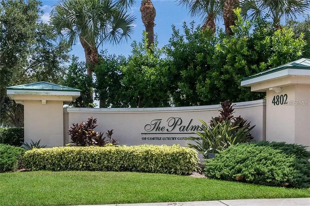 1 bed, 1.0 bath, 794 sqft, $1,300 — Photo 2