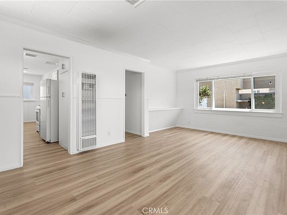 3rd image of 511 E Palm Ave
