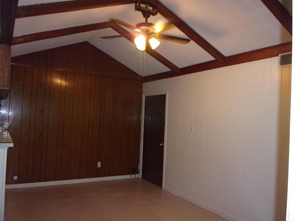 4th image of 4060 Stowe St W