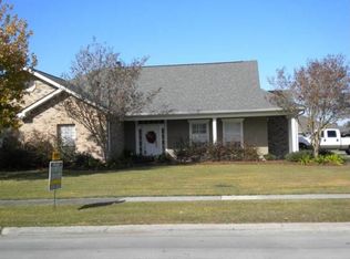 1724 Joshua Dr, Houma, LA 70360